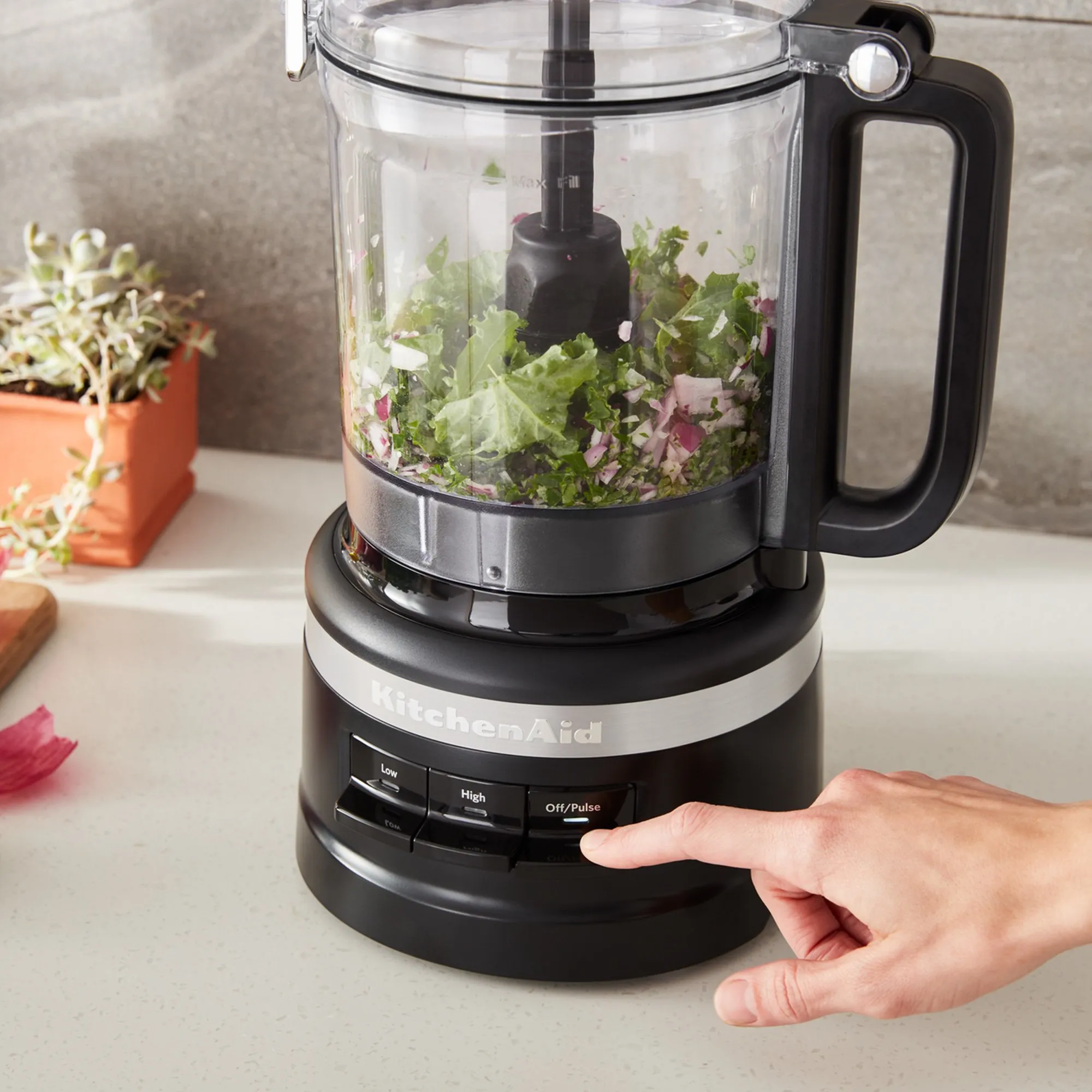5KFP0921 Foodprocessor, 2,1 liter, matte black, produktbillede 12 af 14, Foodprocessorer hos HomeNordic