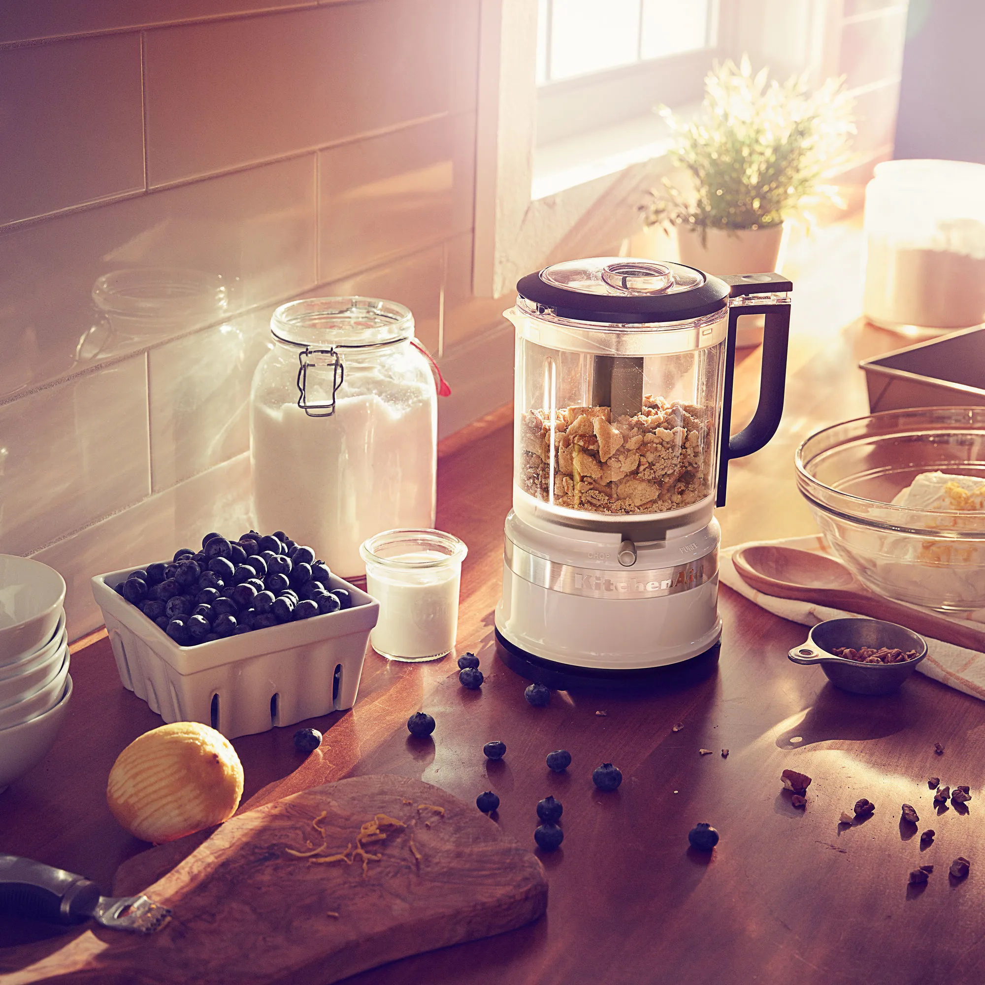 5KFC0516 Foodprocessor 1,19 liter, creme, produktbillede 2 af 3, Foodprocessorer hos HomeNordic