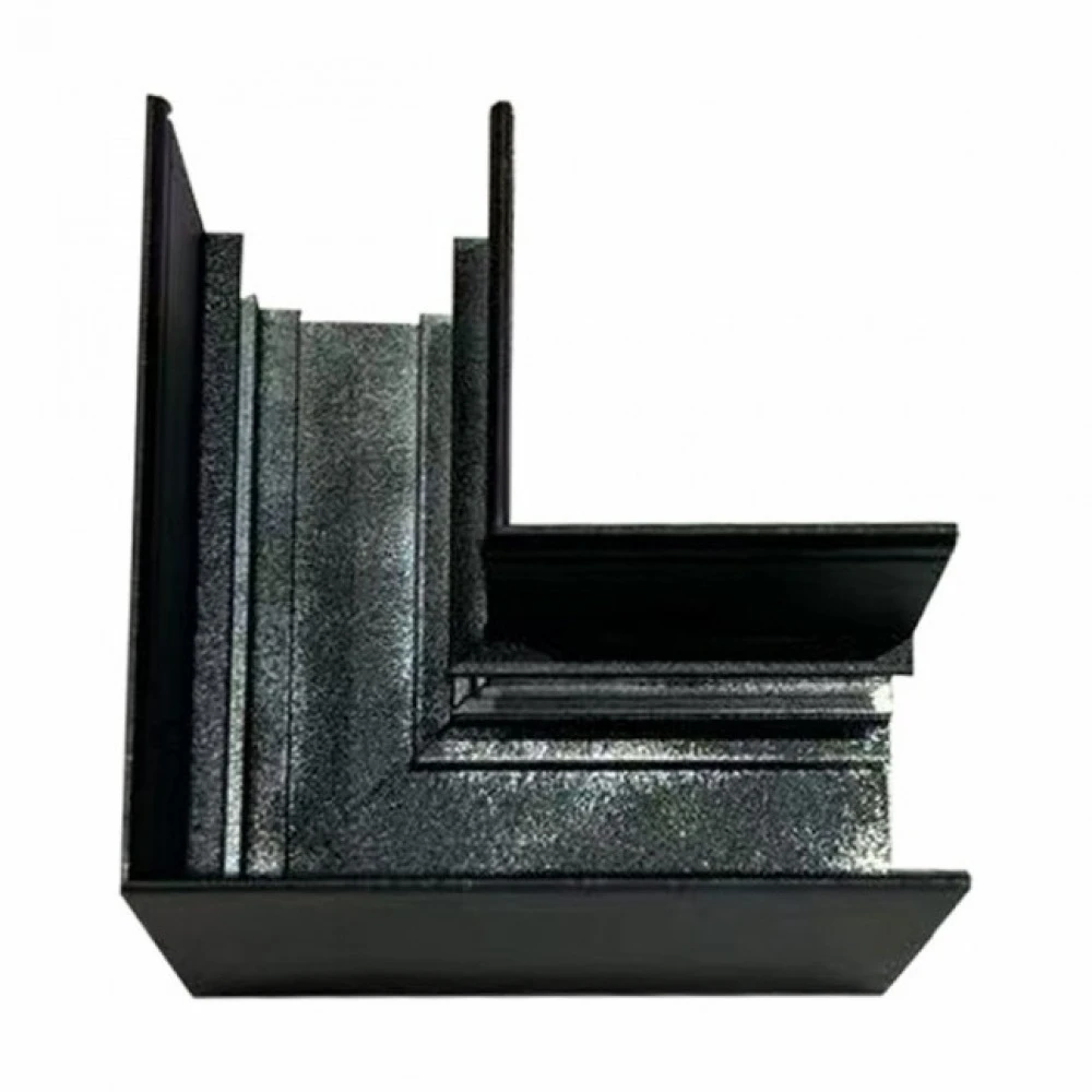 SHIFT - Horizontal Slim Forbindelse 'L' Sort, Spectrum LED hos HomeNordic