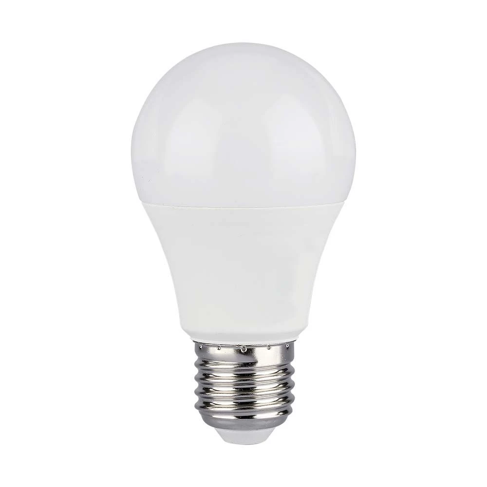 E27 8,5W Smart LED pære med fjernbetjening, Pærer hos HomeNordic