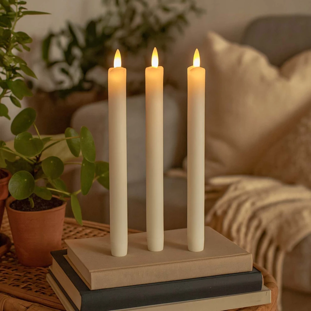 3-pak hvide LED stearinlys, flammeeffekt, Kronelys hos HomeNordic