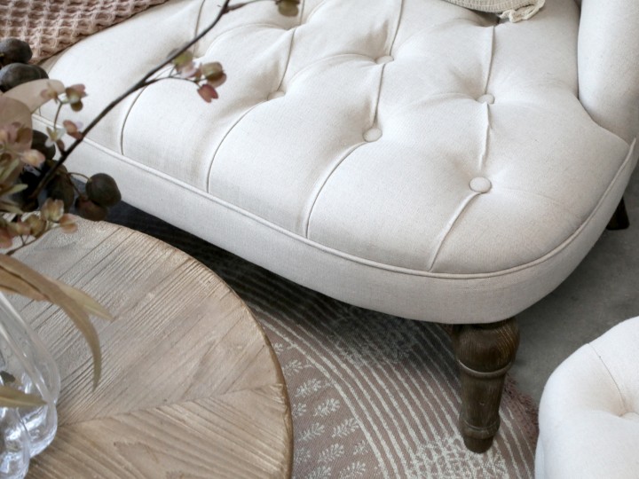 CHIC ANTIQUE HØRSTOF SOFA / 2 PERS, produktbillede 4 af 5, Sofaer hos HomeNordic