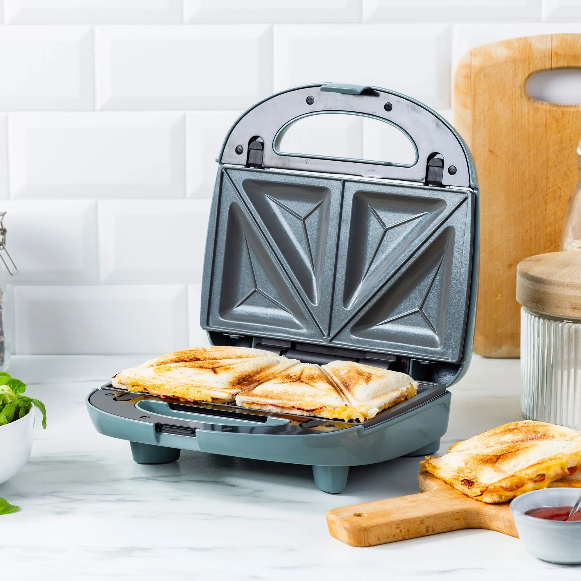 3-i-1 sandwichgrill/vaffeljern, smokey blue, produktbillede 7 af 10 hos HomeNordic