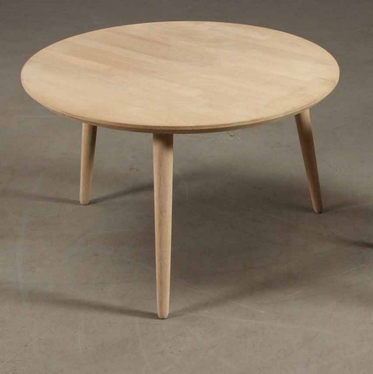 CT 10 - Sofabord i massiv eg og diameter 70 cm, Nordisk design hos HomeNordic