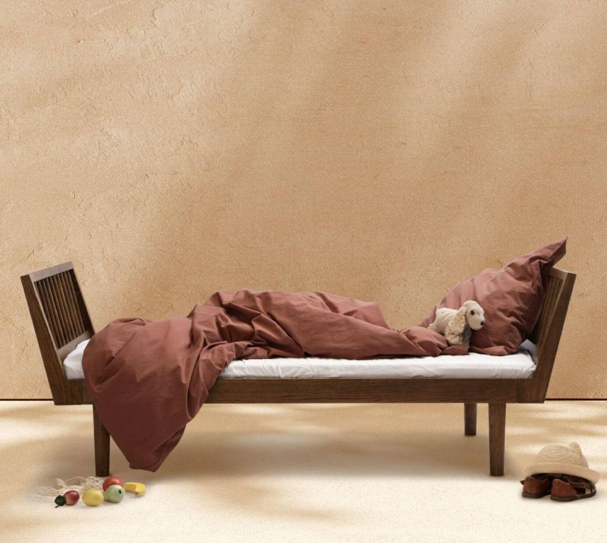 ELI Daybed i røget eg 90x200 cm, produktbillede 2 af 3 hos HomeNordic