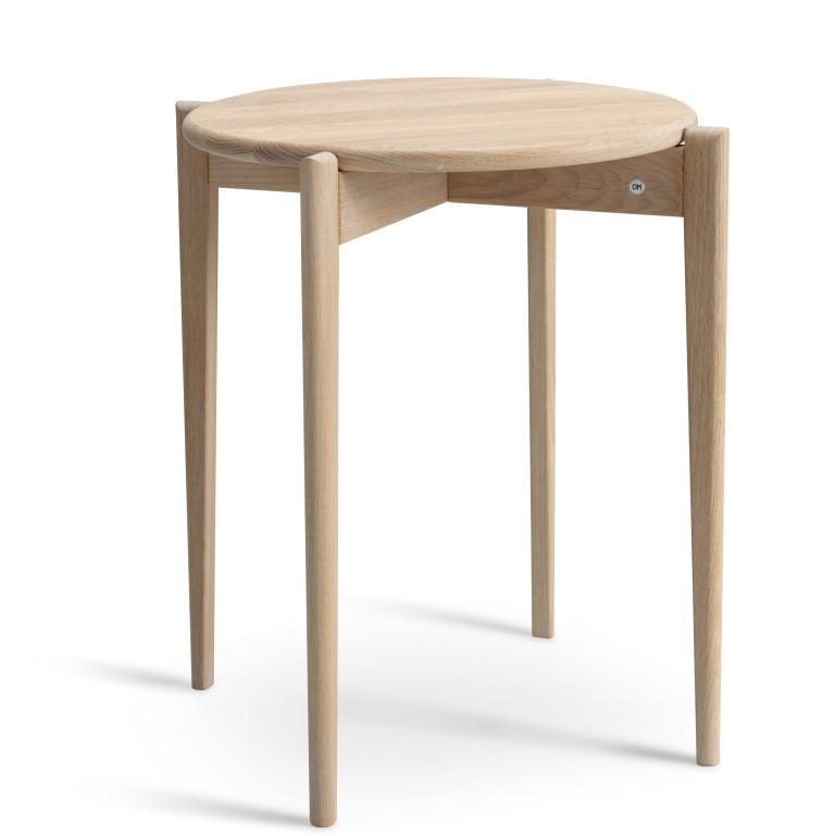 Swish, Rundt hjørnebord i massiv eg og fem forskellige finish. Ø 51 x, Nordisk design hos HomeNordic