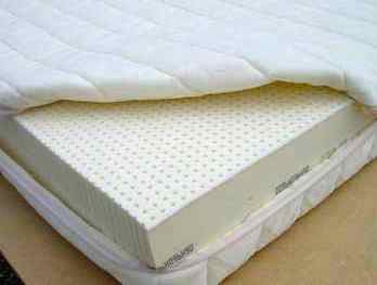 Venus ventilerende Talalay Latex madras 140 x 200 x 12 cm, W8 vendbar, Madrasser hos HomeNordic