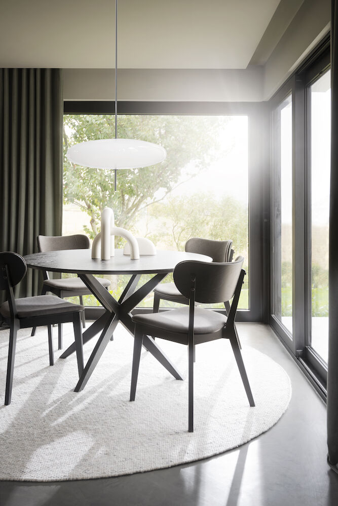 ROWICO Calverton spisebord, rund, produktbillede 8 af 8, Spiseborde hos HomeNordic
