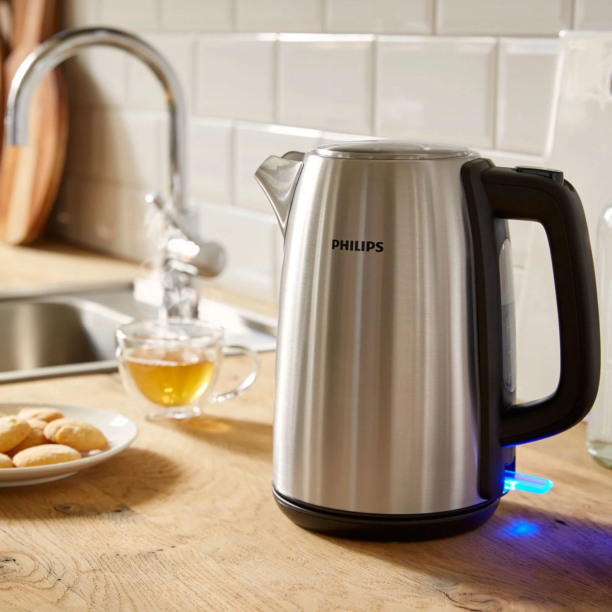 HD9351/90 Viva Collection elkedel, 1,7 liter, rustfrit stål, produktbillede 3 af 5, Elkedler hos HomeNordic