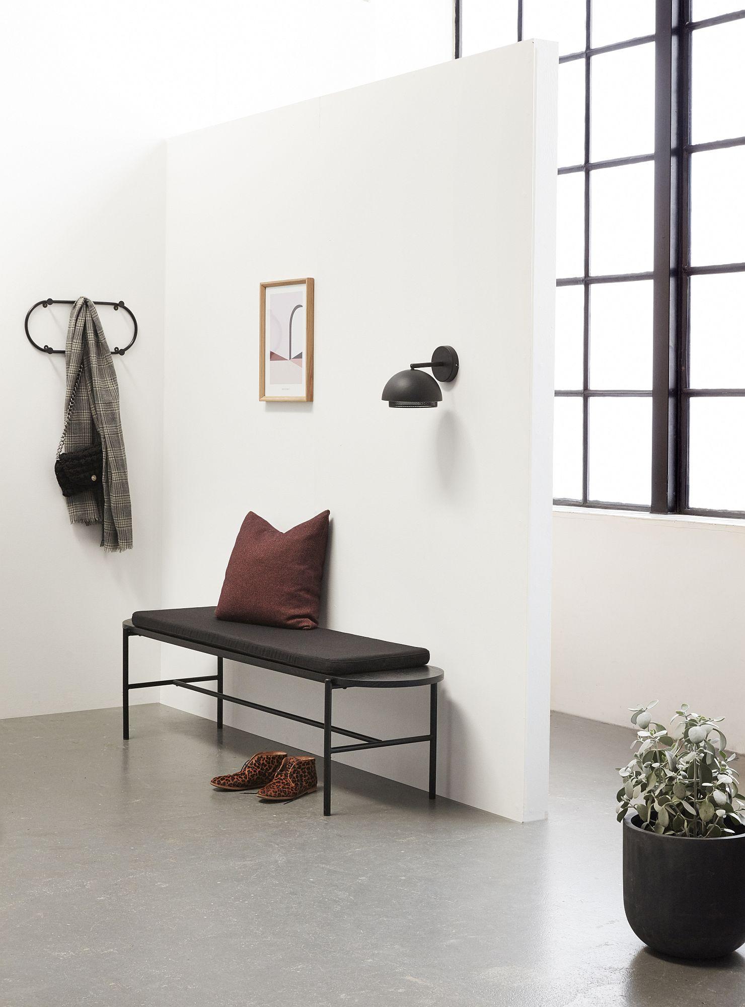 Norm - Sort bænk med hynde, produktbillede 4 af 4 hos HomeNordic