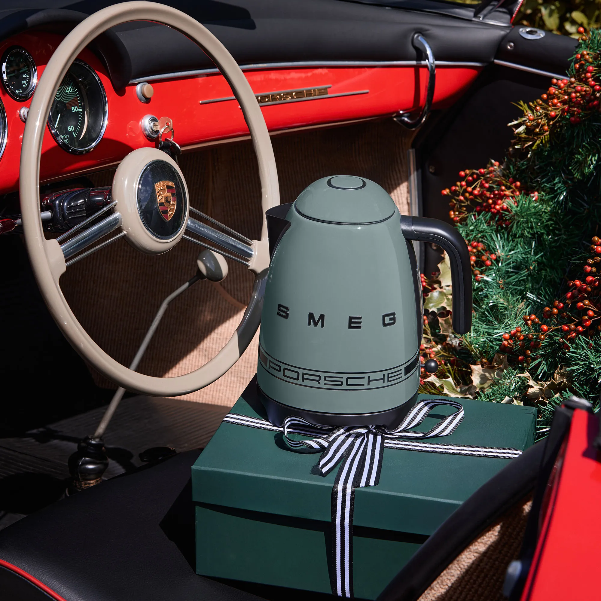 Porsche Special Edition elkedel 1,7 liter, shade green, produktbillede 8 af 10, Elkedler hos HomeNordic