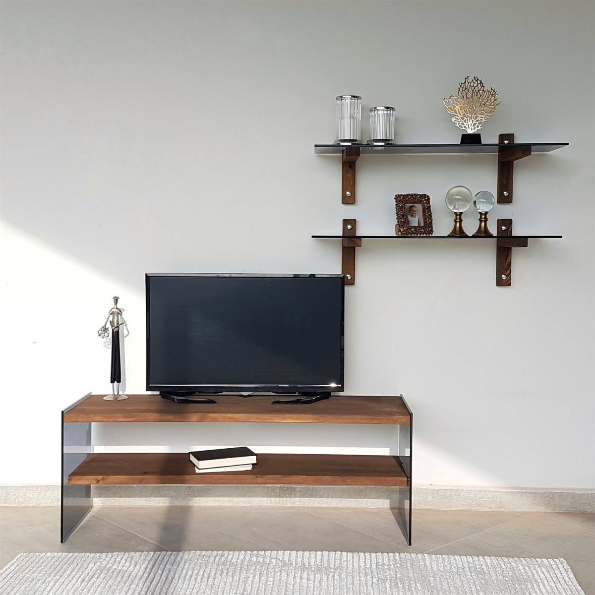 NORDVÄRK TV102 TV-bord, m. 2 væghylder og 1 hylde, produktbillede 8 af 9, TV-borde hos HomeNordic