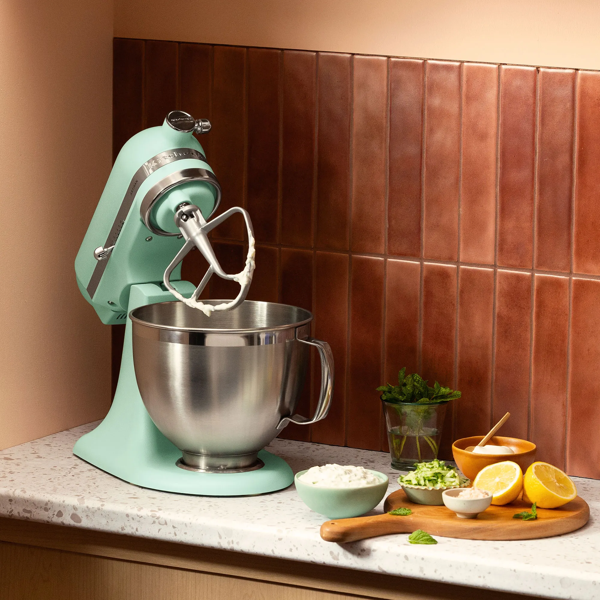 KitchenAid Artisan 5KSM195PSESD Røremaskine 2026 4,7 liter, spearmint, produktbillede 3 af 6, Røremaskiner hos HomeNordic