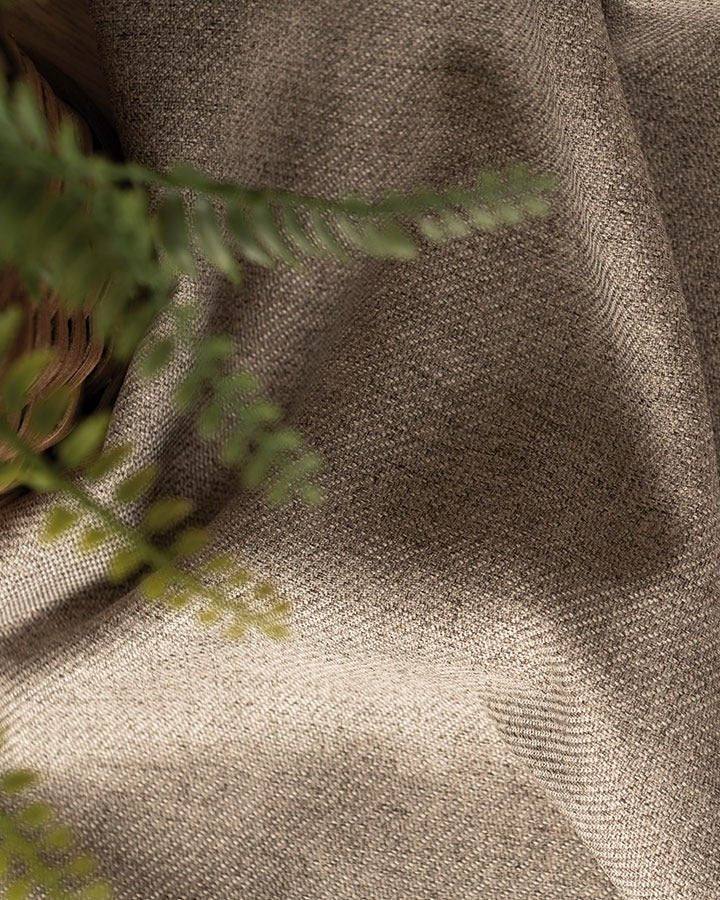 CYRUS - Lysdæmpende wavegardin, Mørk beige, produktbillede 6 af 8, Gardiner hos HomeNordic
