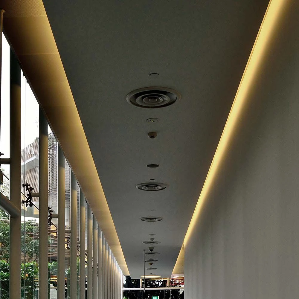 120 VT-2835 LED løbelysstribe 10W/m, Enkeltfarvet løbelys hos HomeNordic