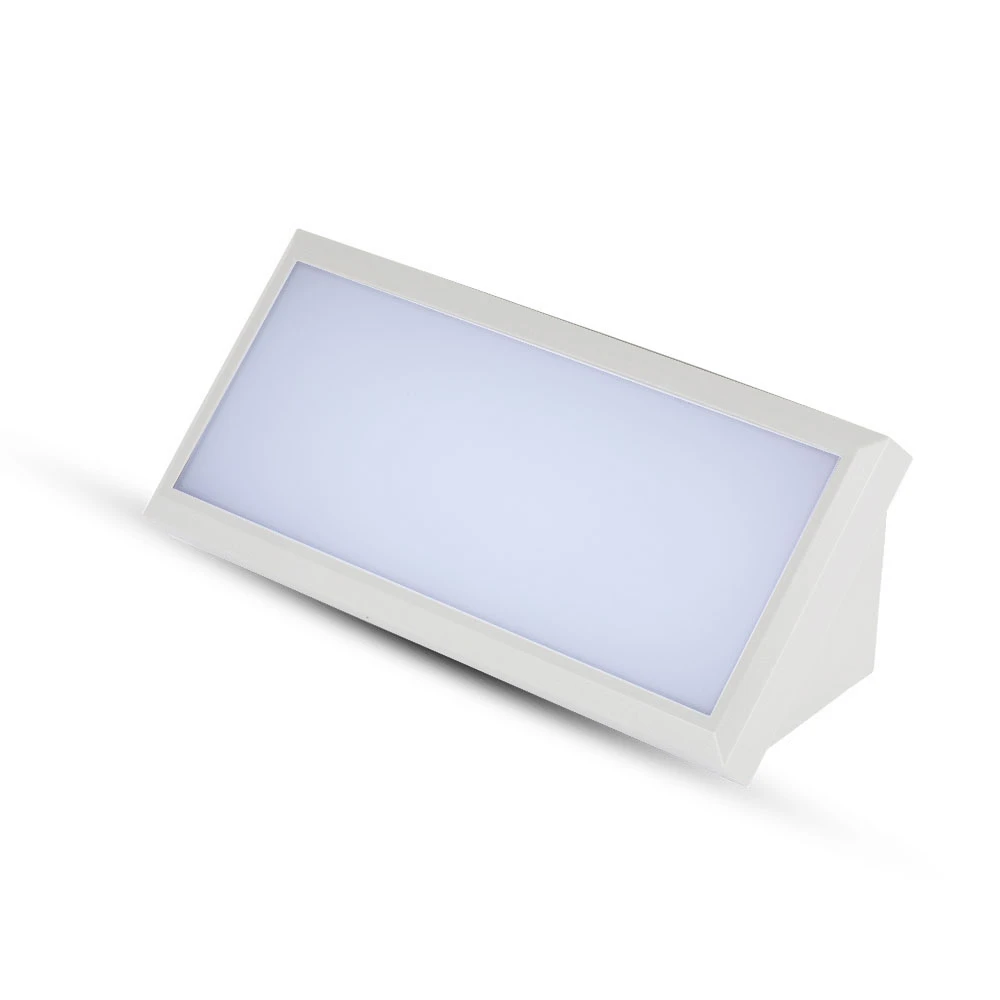 12W LED - Landskab, Udendørs, Blødt Lys, Medium, 6400K, Hvidthus, Andre varer hos HomeNordic