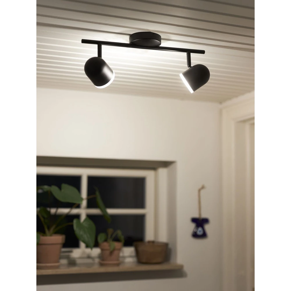 Hall LED Loftlampe På 8,4W i Sort, Loftlamper hos HomeNordic