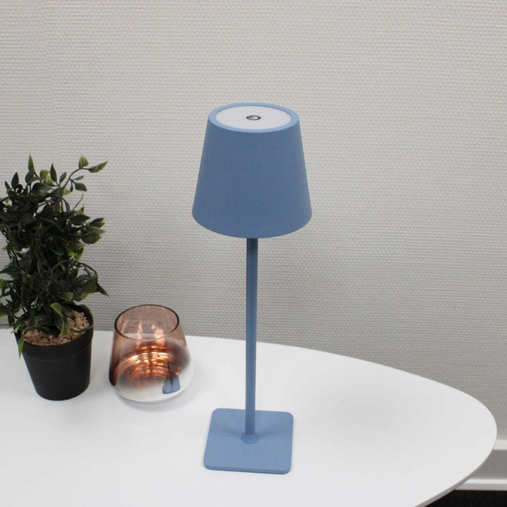 Opladelig LED bordlampe Inde/ude, Bordlamper hos HomeNordic