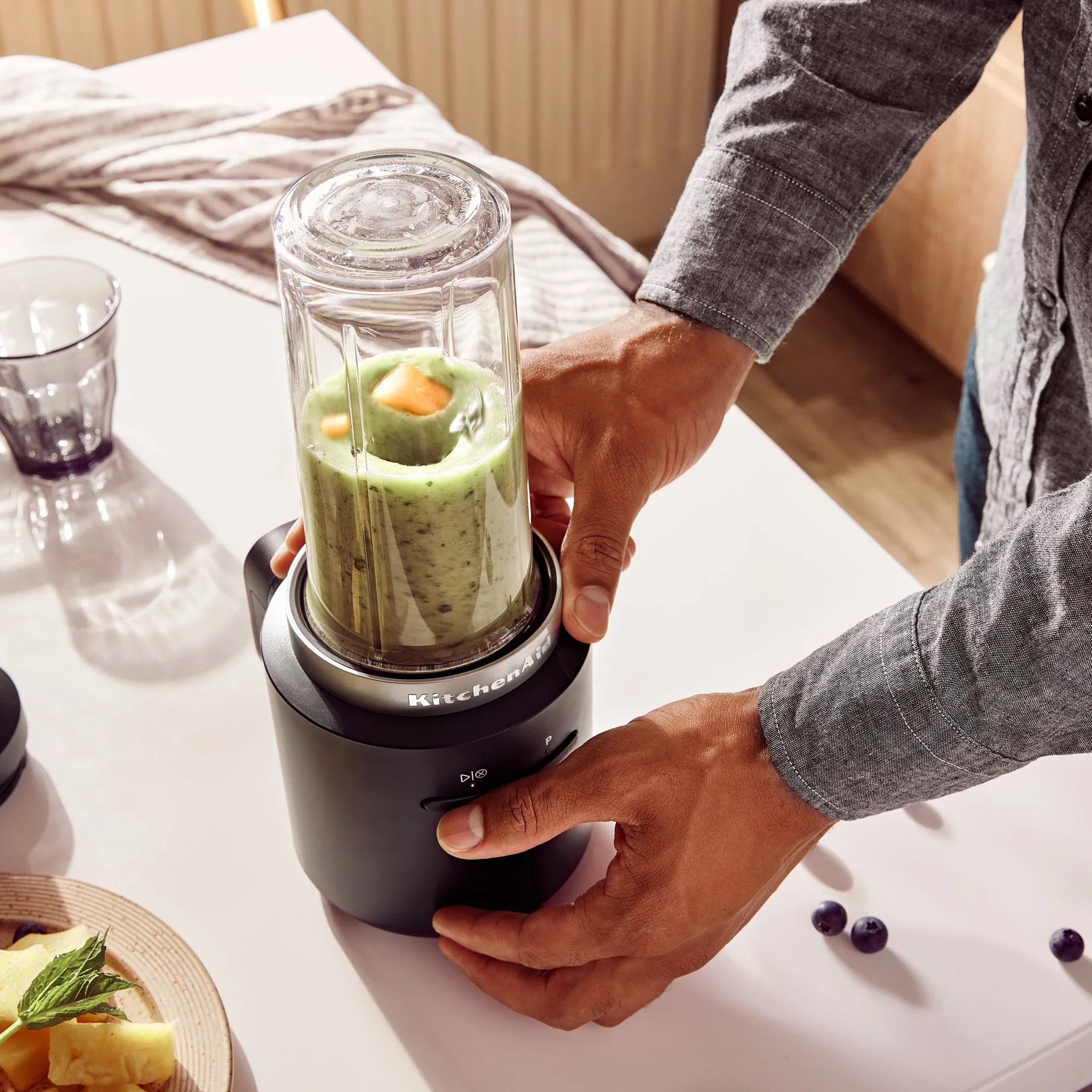 Go ledningsfri mini-blender 12V, uden batteri, produktbillede 5 af 10, Blendere hos HomeNordic