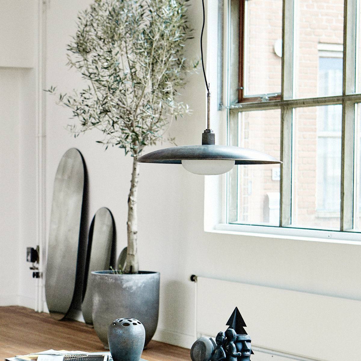 HOUSE DOCTOR LAMPE BOSTON ANTIK BRUN, produktbillede 2 af 2, Tæpper hos HomeNordic