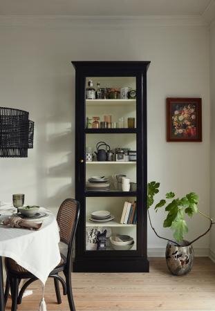 NORDAL CLASSIC VITRINESKAB SORT/HVID, produktbillede 4 af 4, Vitrineskabe hos HomeNordic