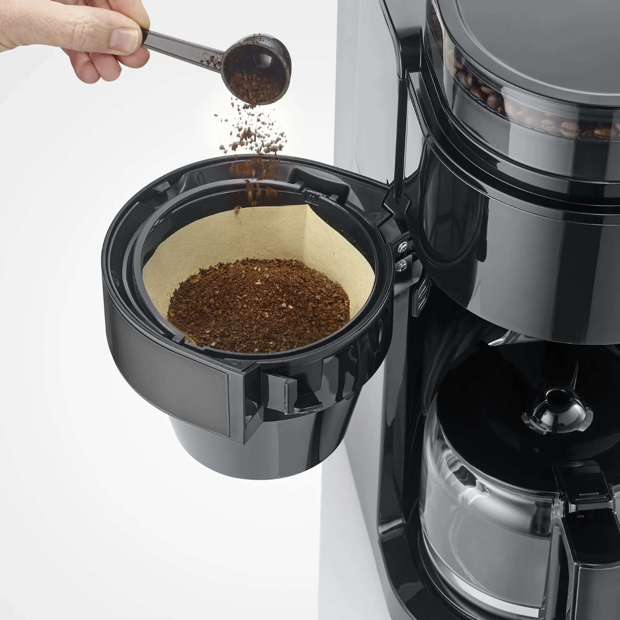 Kaffemaskine med kværn & glaskande, dark inox, produktbillede 3 af 5, Kaffemaskiner hos HomeNordic