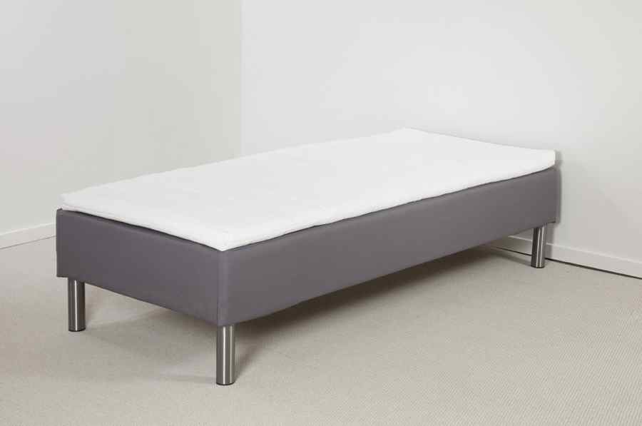 Lea Gold boksmadras 90 x 210 med topmadras og ben 6 cm koldskum, produktbillede 4 af 4, Madrasser hos HomeNordic