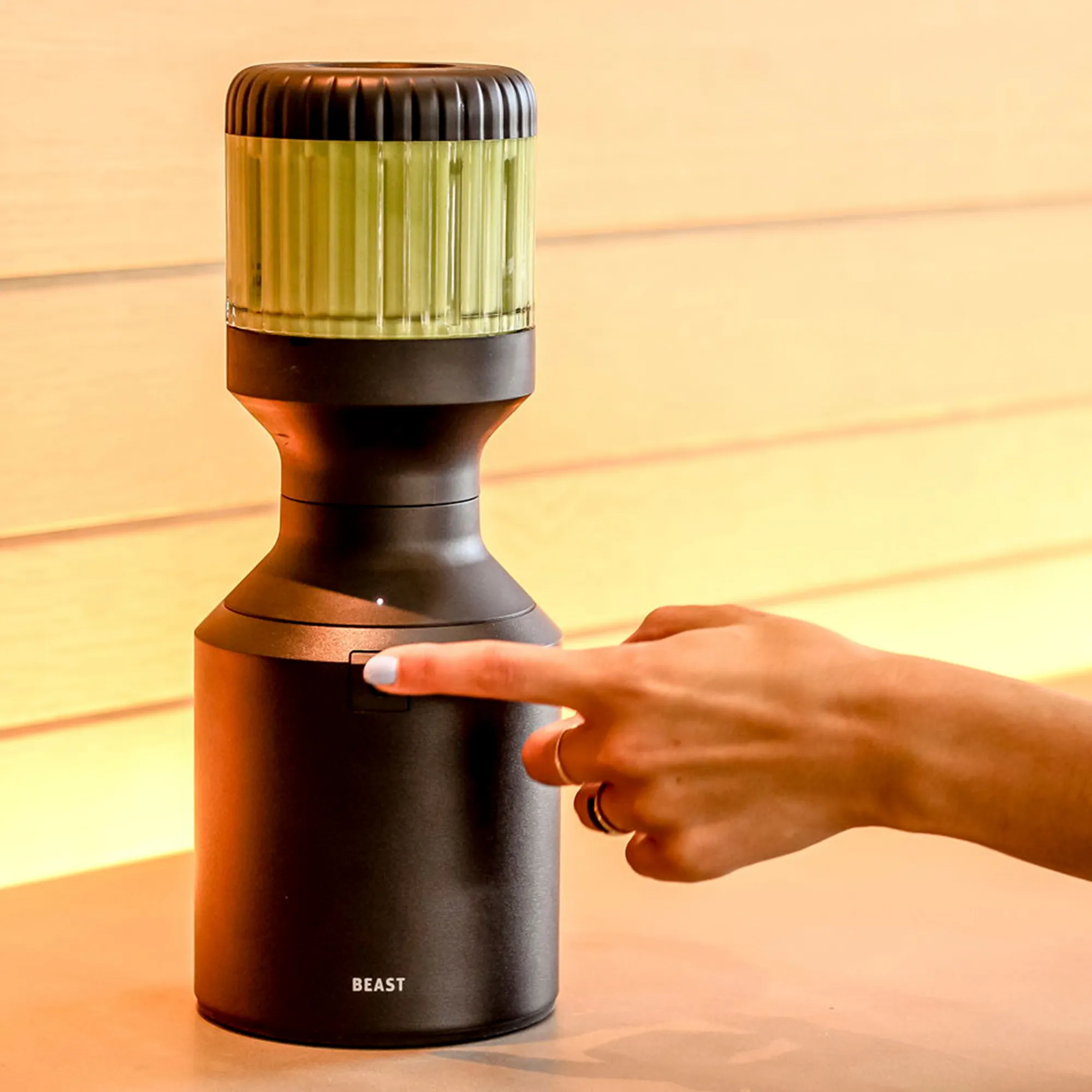 Beast Mega Plus 1200 blender, produktbillede 9 af 12, Blendere hos HomeNordic