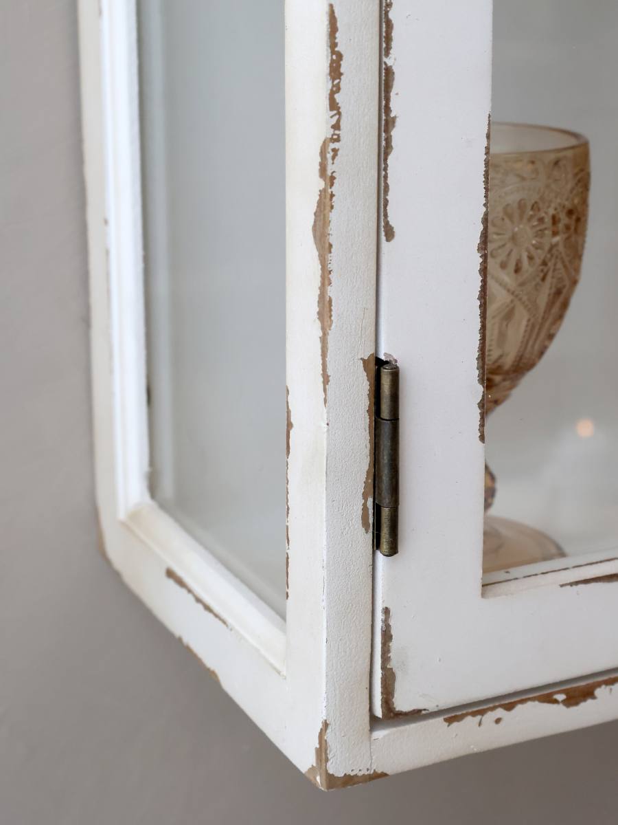 CHIC ANTIQUE VÆKSKAB M/2 LÅGER /GLAS CREME, produktbillede 7 af 7, Vitrineskabe hos HomeNordic