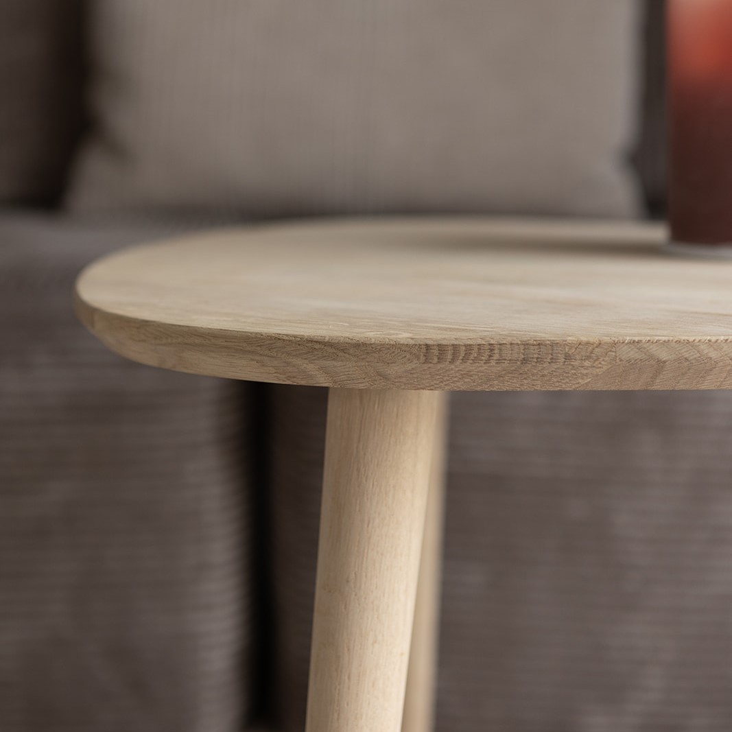 CT 10 - Sofabord i massiv eg med paletform og størrelse 89 x 66 cm, produktbillede 7 af 12, Nordisk design hos HomeNordic