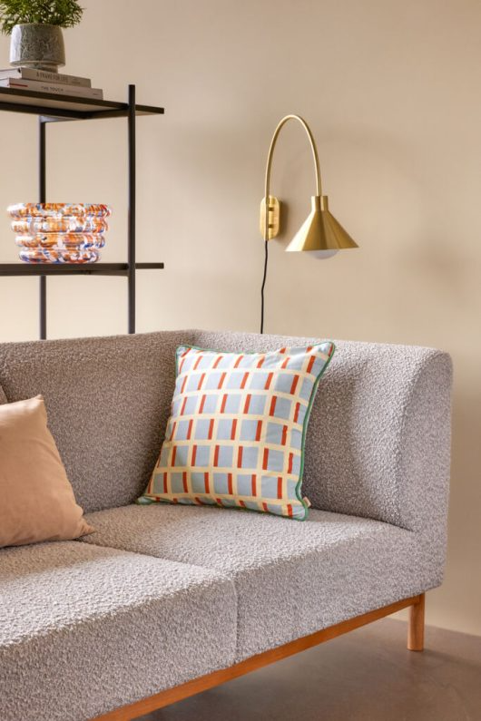 HÜBSCH MOMENT SOFA 2-PERSONER LILLE, produktbillede 2 af 3, Sofaer hos HomeNordic