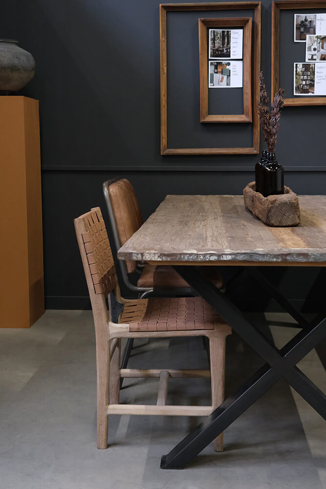 TRADEMARK LIVING POOVAR SPISEBORD / GENRBRUGSTRÆ, produktbillede 4 af 5, Spiseborde hos HomeNordic
