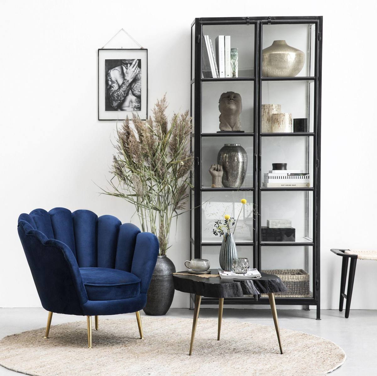 Vitrineskab i jern Depot Sort-Hvid 205, produktbillede 2 af 4, Vitrineskabe hos HomeNordic