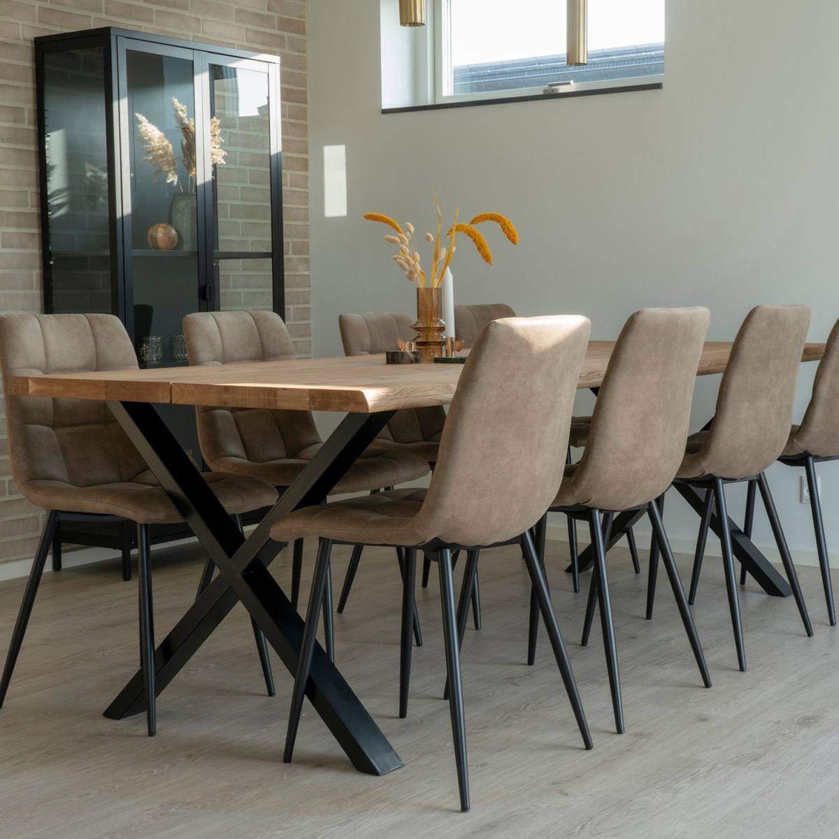 Juva - Sofabord i olieret eg og bølgekant, produktbillede 23 af 24, Moderne designs hos HomeNordic