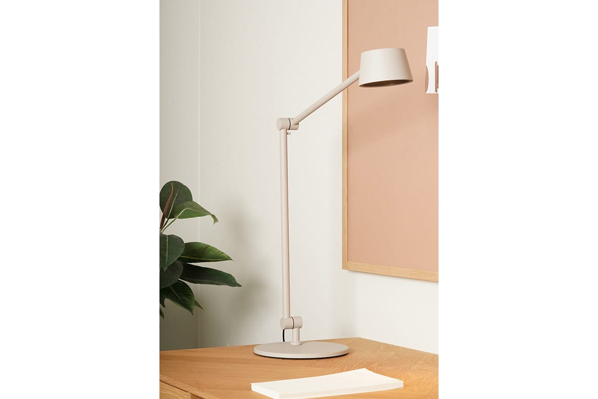 Direction Table, produktbillede 4 af 7, Skrivebordslamper hos HomeNordic