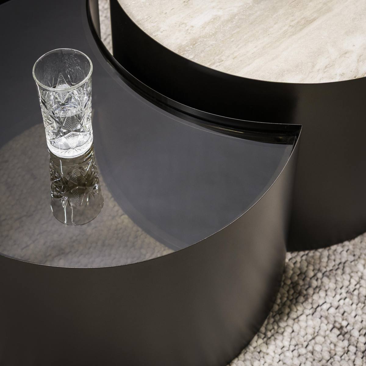 Mixy - Sofabordssæt i metal, travertin og glas, produktbillede 4 af 5, Moderne designs hos HomeNordic