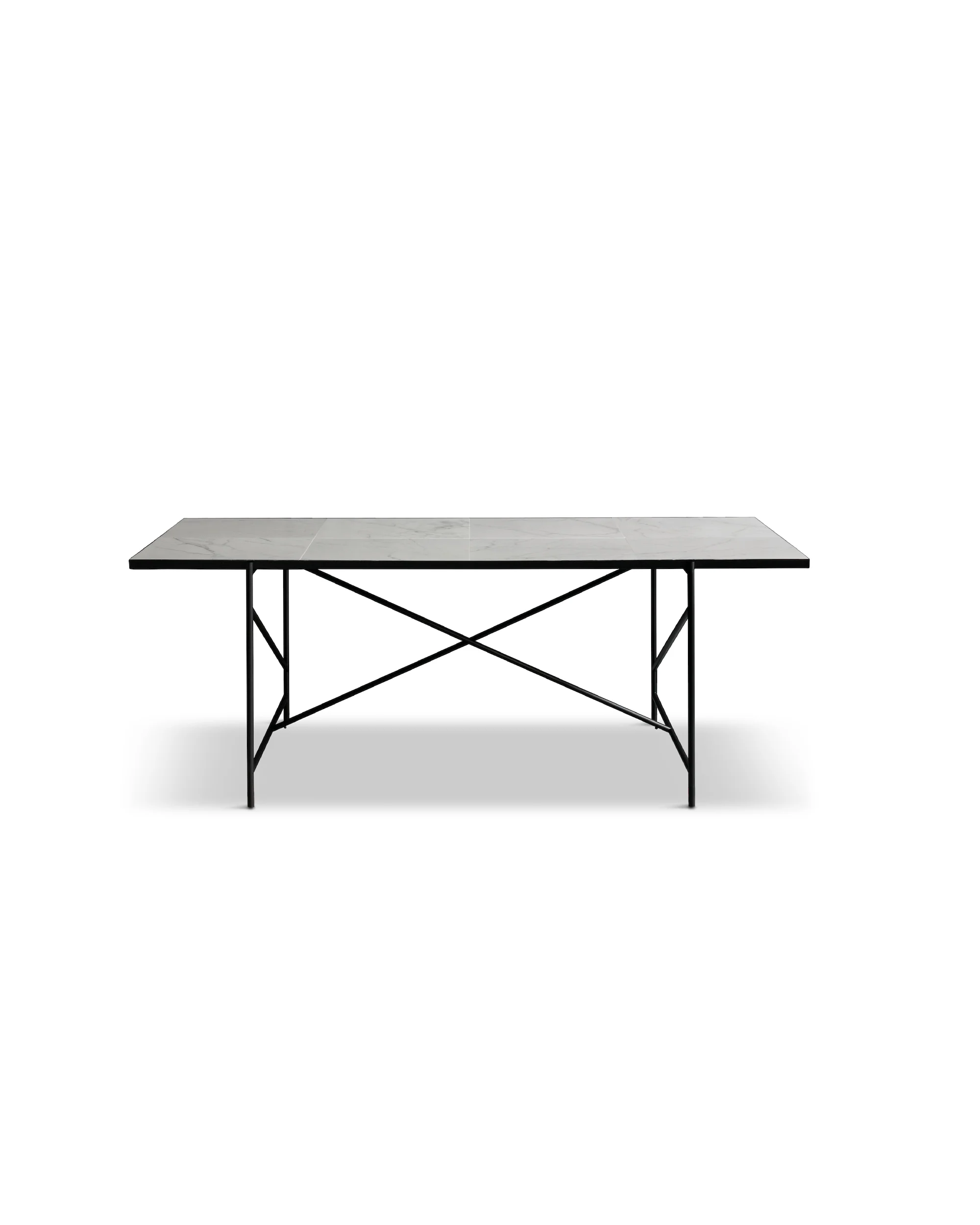 HANDVÄRK DINING TABLE BLACK FRAME HVID, Spiseborde hos HomeNordic