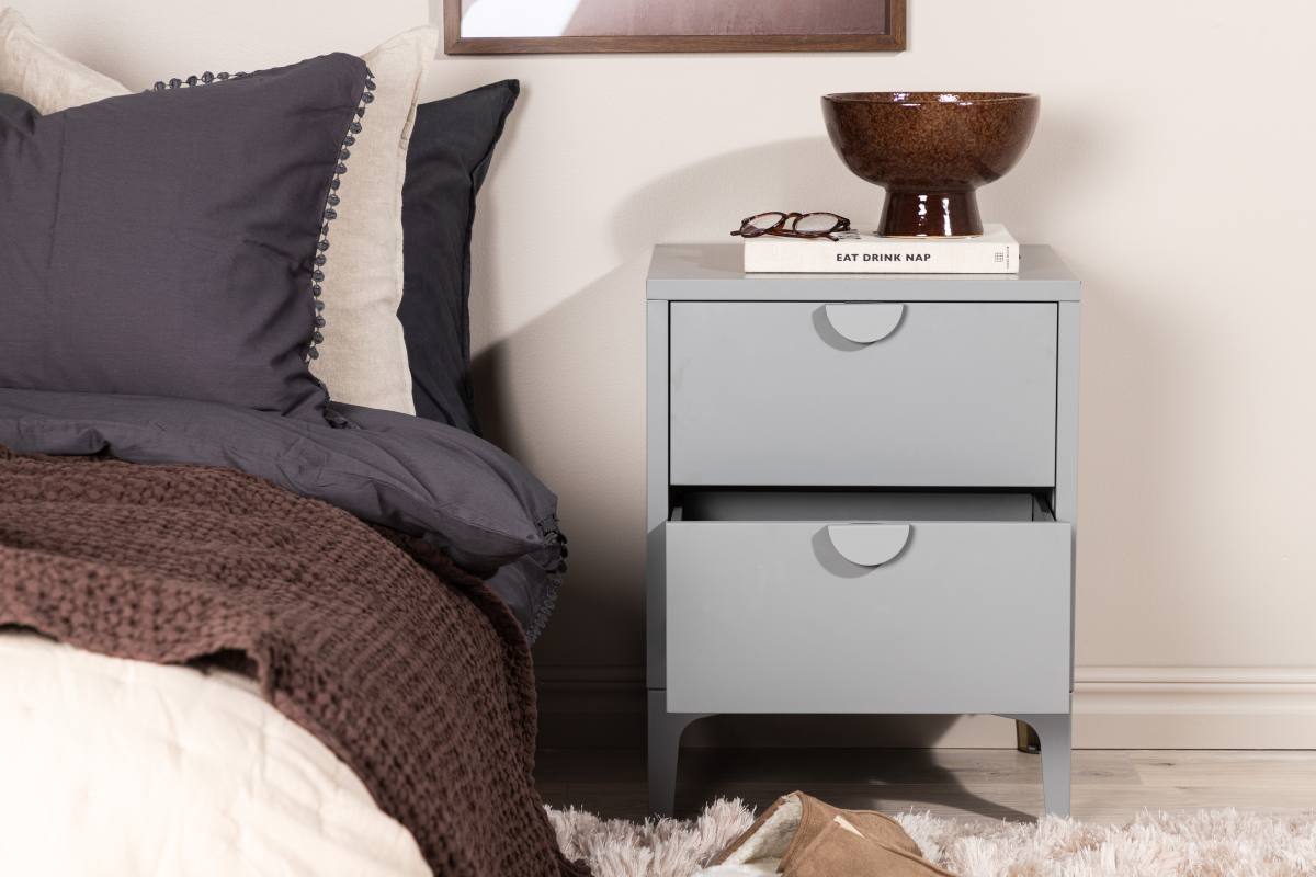 VENTURE DESIGN Piring sengebord, m. 2 skuffer, produktbillede 13 af 14, Sengeborde hos HomeNordic