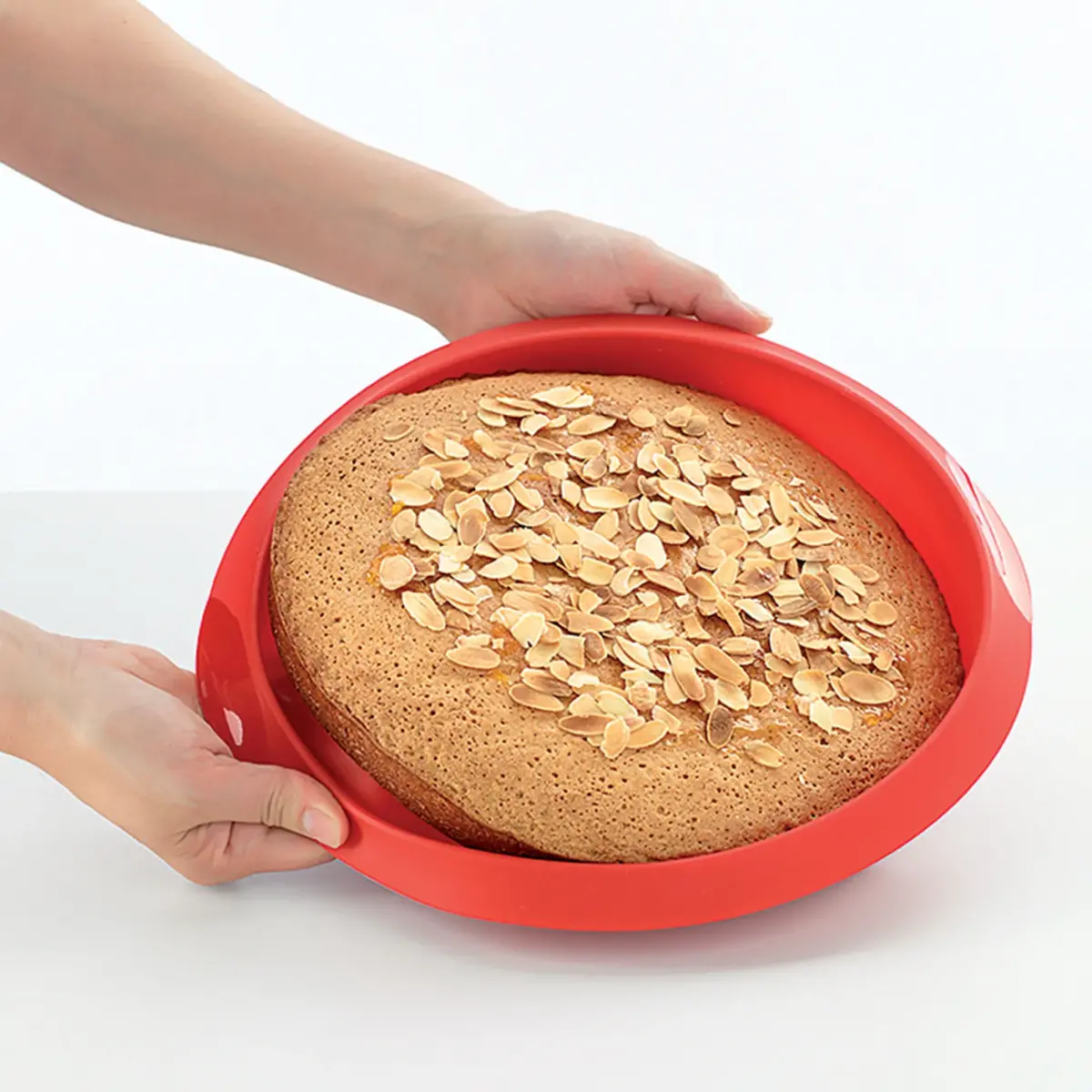 Rund bageform i silikone Ø24 cm, rød, produktbillede 3 af 4, Kageforme hos HomeNordic