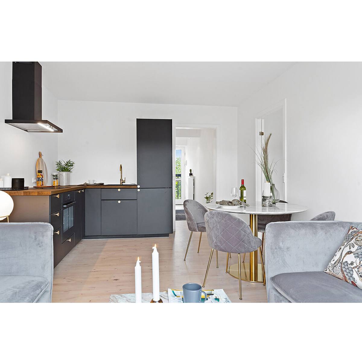 HOUSE NORDIC rund Bolzano spisebord, produktbillede 2 af 7, Spiseborde hos HomeNordic