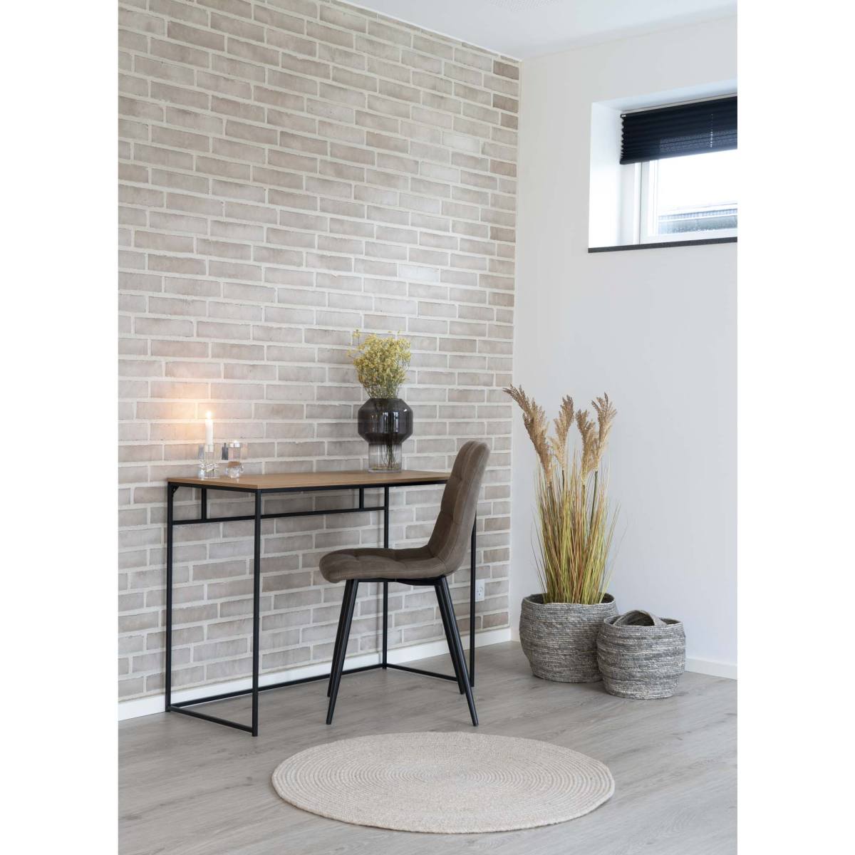 Vita - Skrivebord med sort ramme og egetræslook bordplade 100x45x75 cm, Skriveborde hos HomeNordic