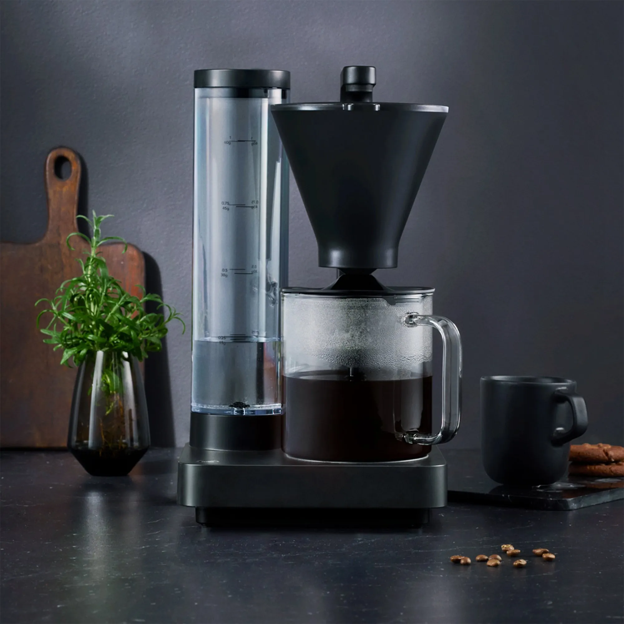 Performance Compact kaffemaskine CM8B-A100, sort, produktbillede 5 af 6, Kaffemaskiner hos HomeNordic