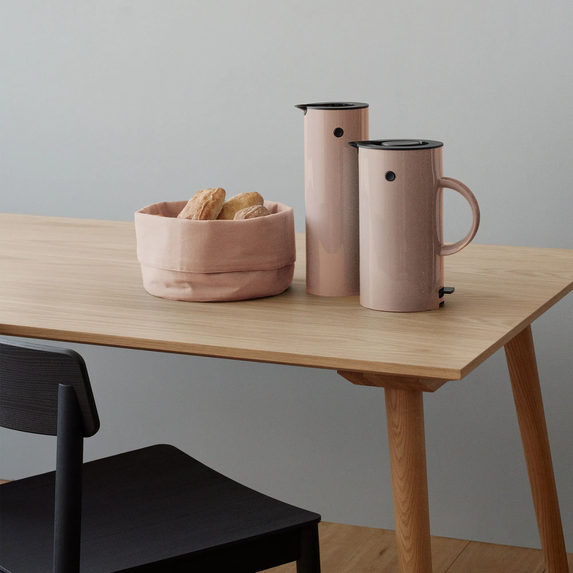 EM77 Elkedel 1,5 liter, heather, produktbillede 3 af 3, Elkedler hos HomeNordic