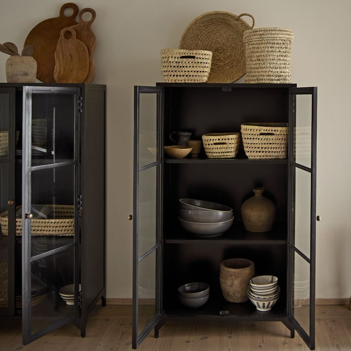 TINE K HOME VITRINESKAB I METAL, Vitrineskabe hos HomeNordic