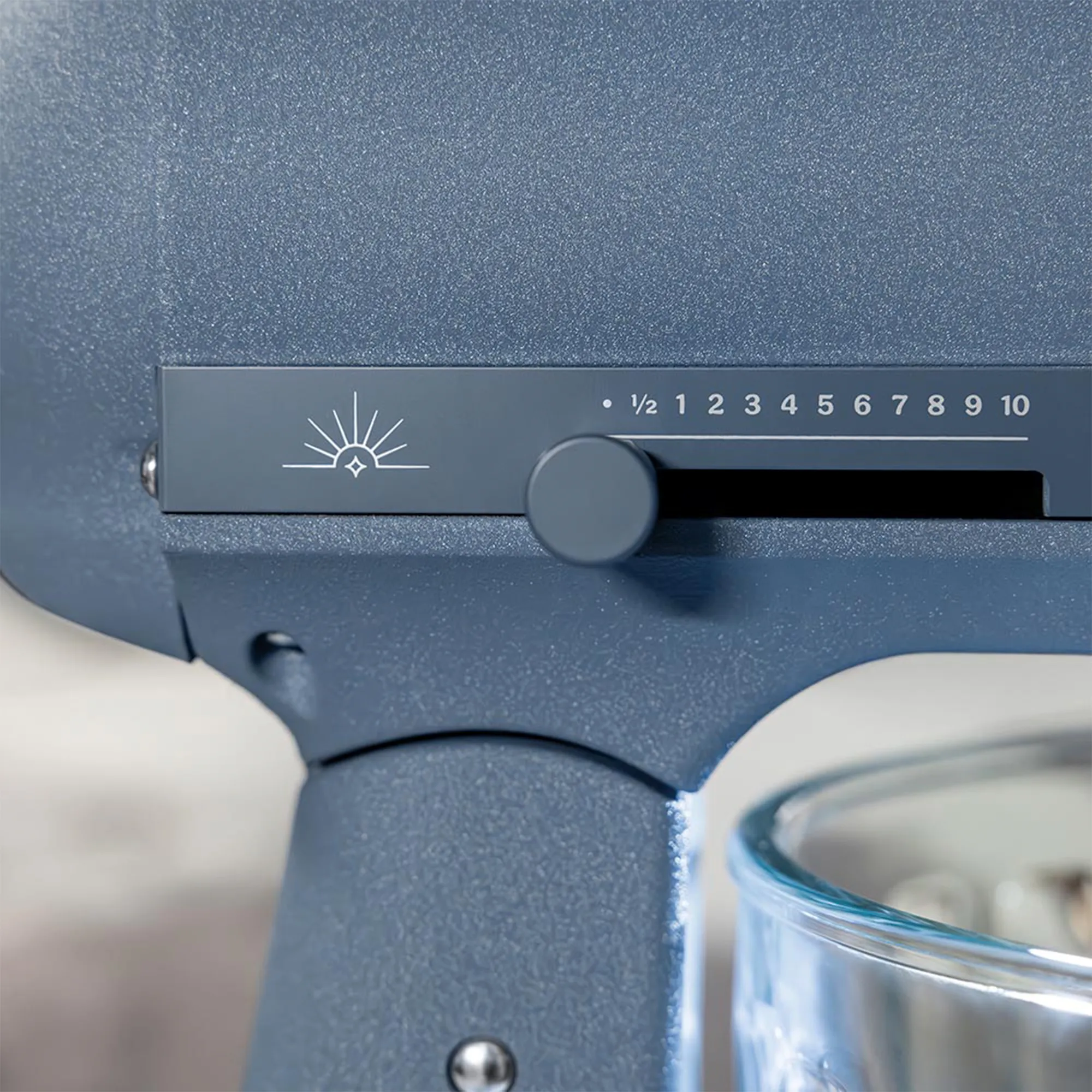 5KSM50GSVEBP Artisan Plus Luminaire køkkenmaskine, blue peppercorn, produktbillede 9 af 10, Røremaskiner hos HomeNordic