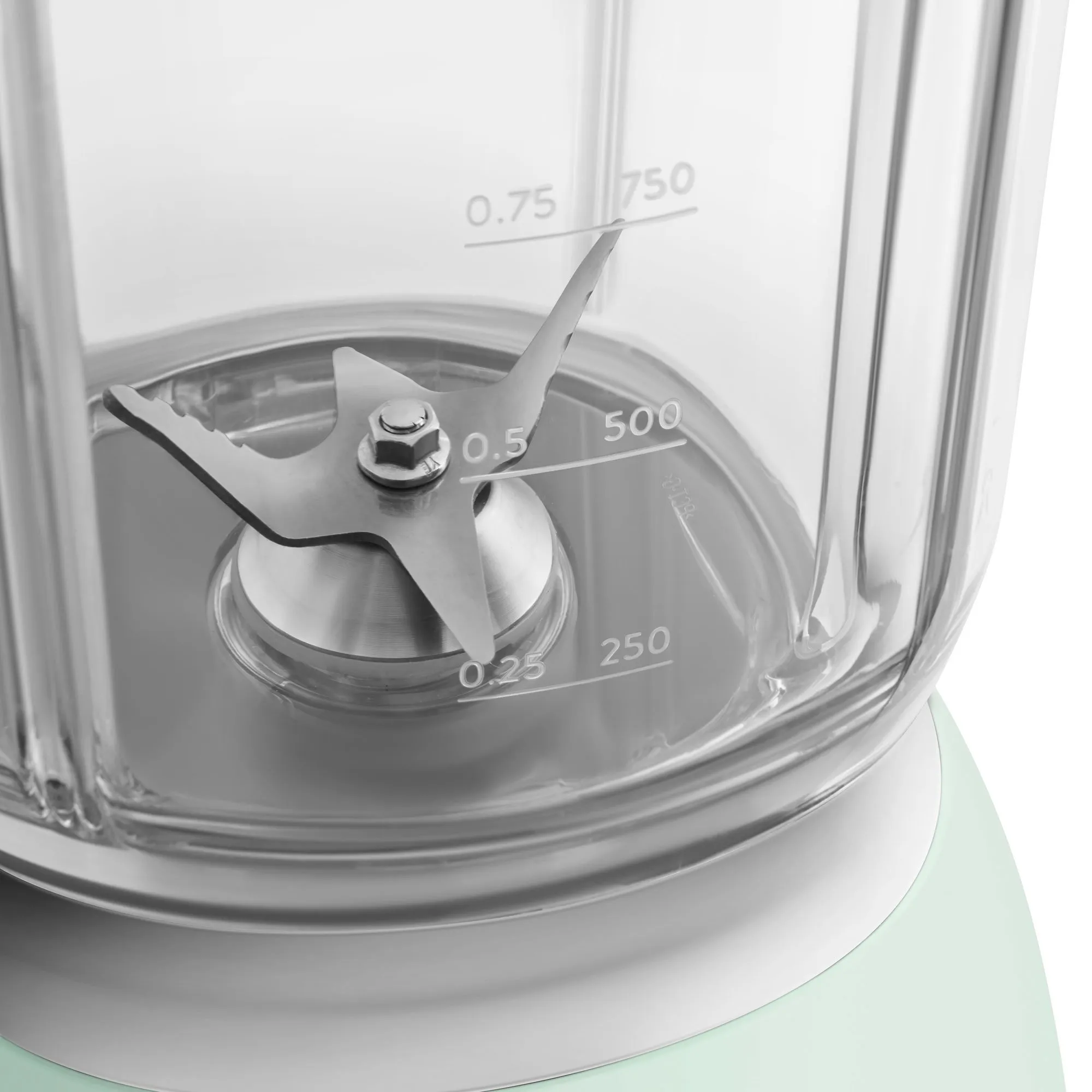 Tritan Renew blender 1,5 liter, pastelgrøn, produktbillede 4 af 5, Blendere hos HomeNordic