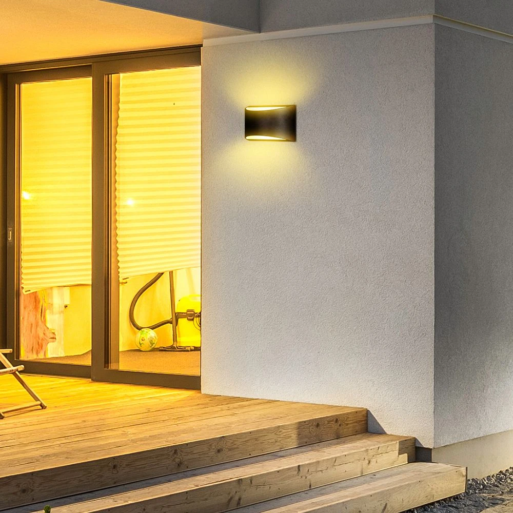 10W LED væglampe med op/ned lys, Væglamper hos HomeNordic