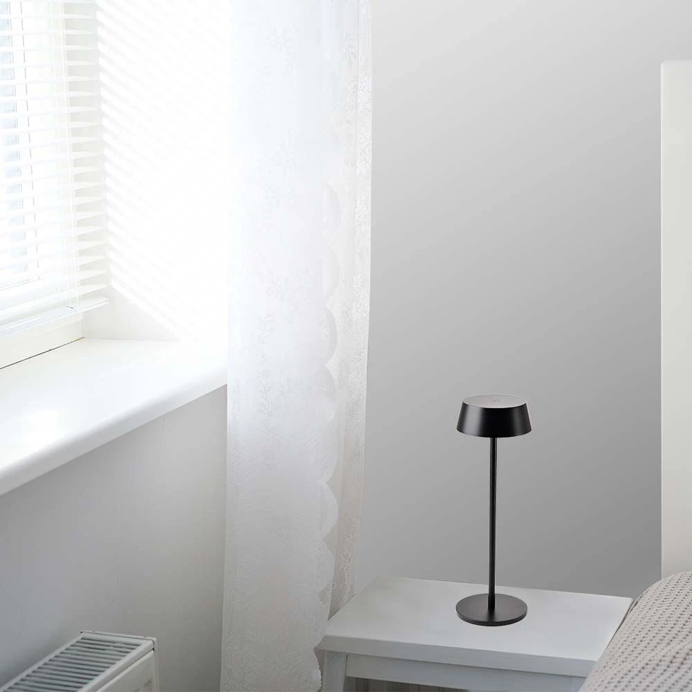 2W genopladelig LED bordlampe, IP54, Bordlamper hos HomeNordic