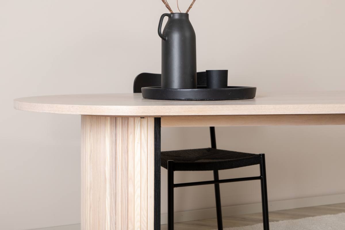 VENTURE DESIGN Bianca spisebord, oval, produktbillede 10 af 12, Spiseborde hos HomeNordic