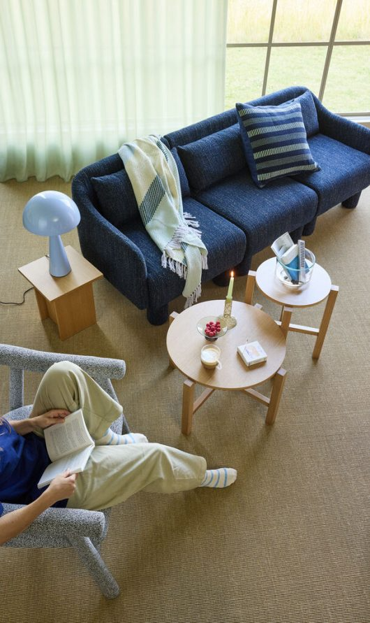 HÜBSCH ELEGANCE SOFA MØRKEBLÅ, produktbillede 2 af 3, Sofaer hos HomeNordic